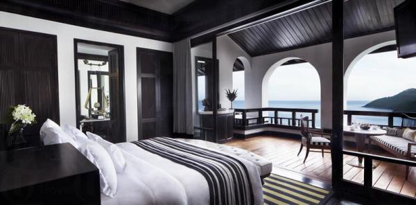 InterContinental Danang Sun Peninsula Resort 客房正面望出醉人海景。 洲際超豪渡假村 座落越南峴港